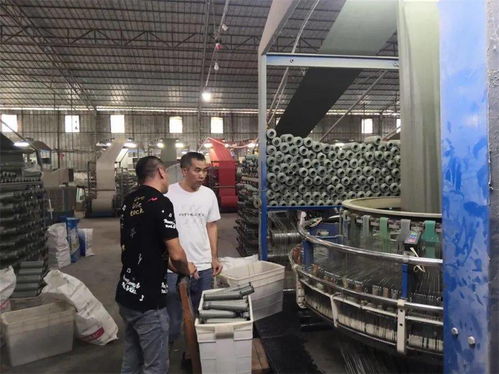 太平鎮開展專項安全檢查，煙花爆竹店、塑料廠與五金廠等單位接受全面排查